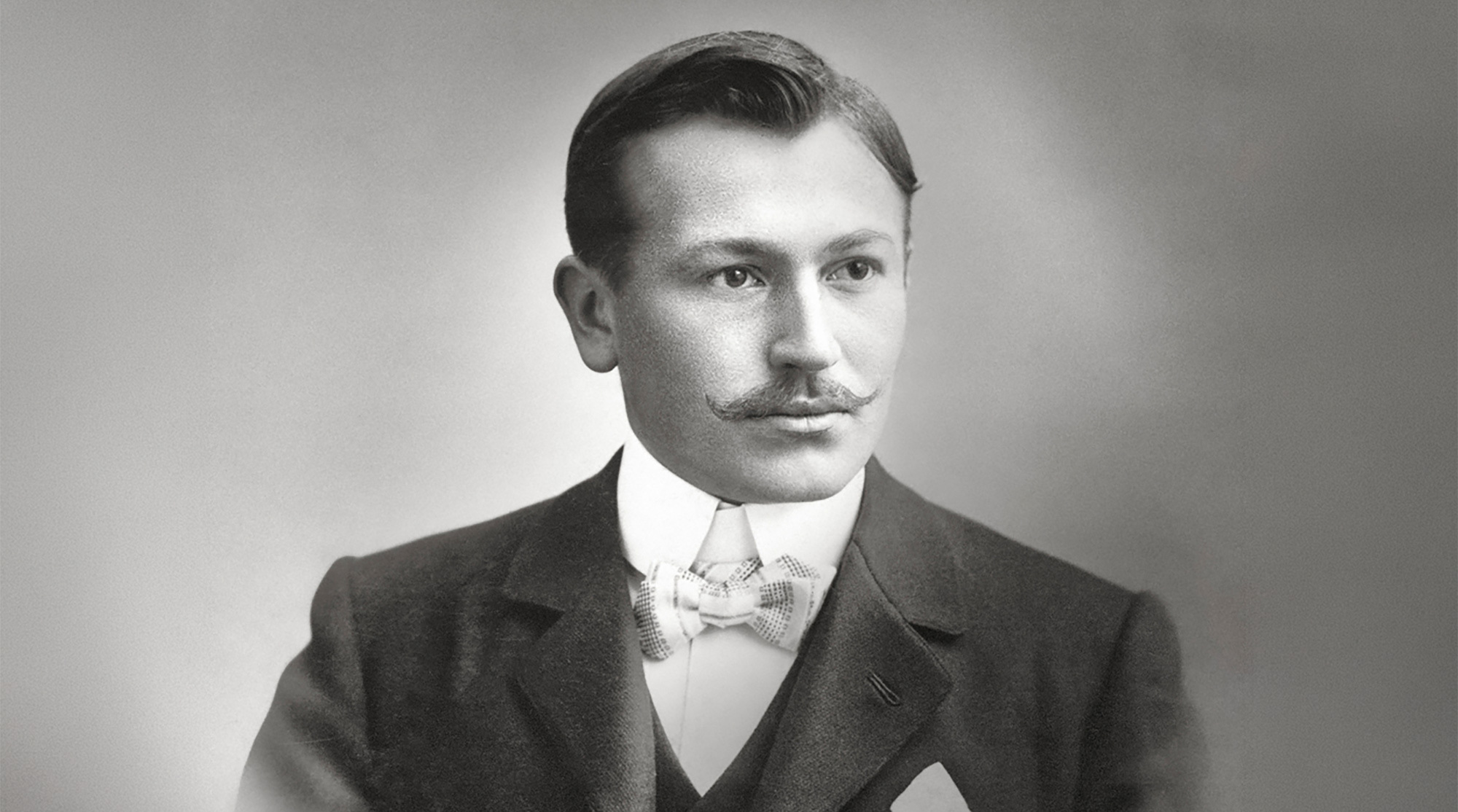 Hans Wilsdorf - Hung Cheong